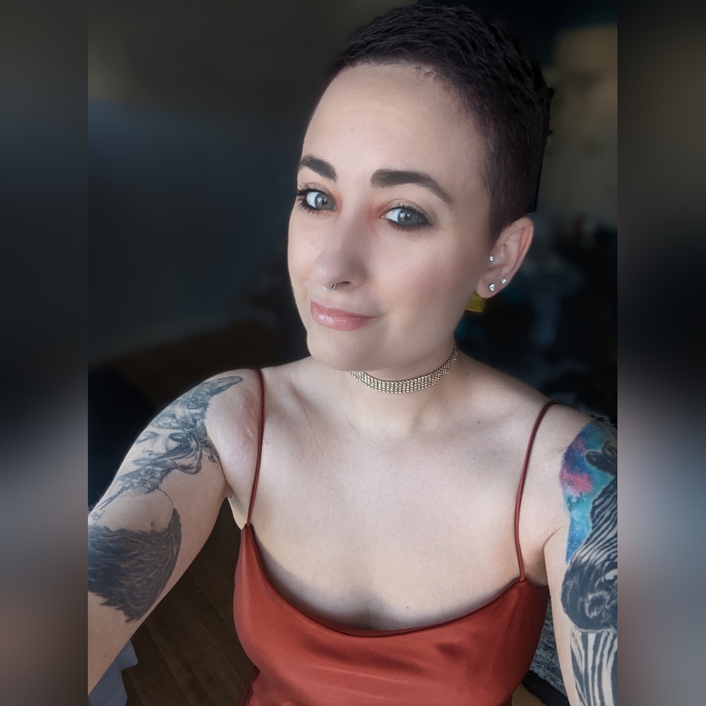 Meet your Posher, Jillian